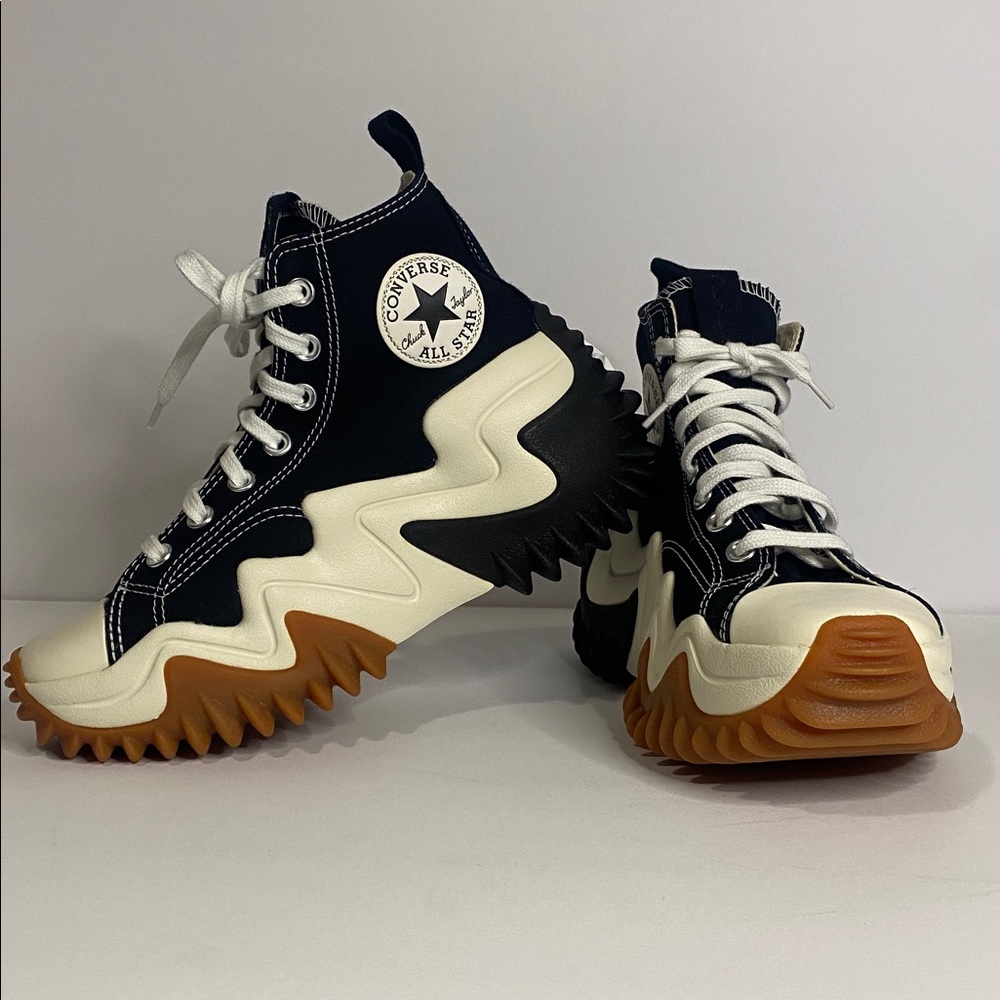 NWOT Converse Run Star Motion Platform Sneakers Black Chunky High Top W7.5/M6